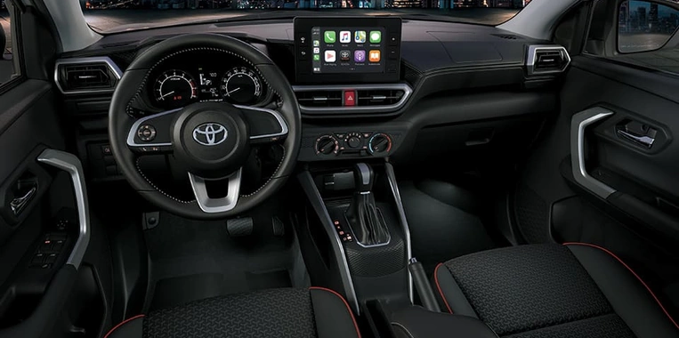 RAIZE 2026 interior